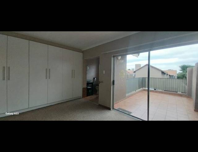 2 BEDROOM DUPLEX FOR SALE IN VANDERBIJLPARK SE 4